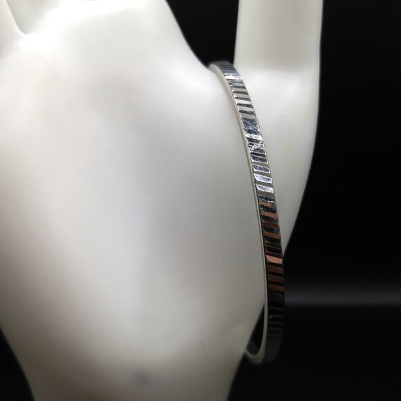 Vintage Monet Diagonal Stripe Silver Thin Bangle, Bangle Splendor Collection - Picture 2 of 10